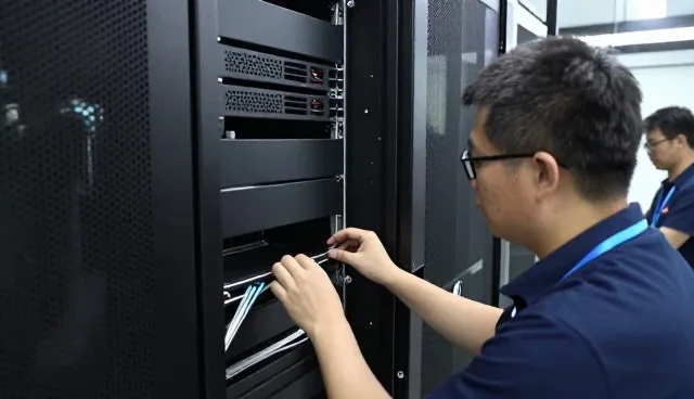 厂房车间解决方案中的智能办公系统选择